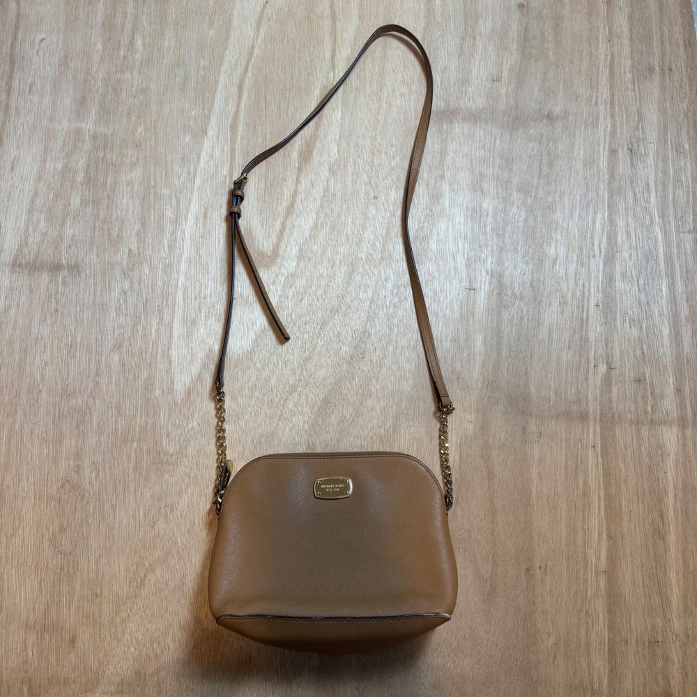 Michael Kors Brown Saffiano Leather Dome Crossbody Bag Tan Gold Hardware Purse - Picture 4 of 8